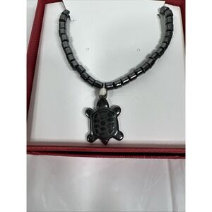 Hematite Drum‎ Beads & Turtle Crystal Healing Stone 1" Pendant Necklace 18"